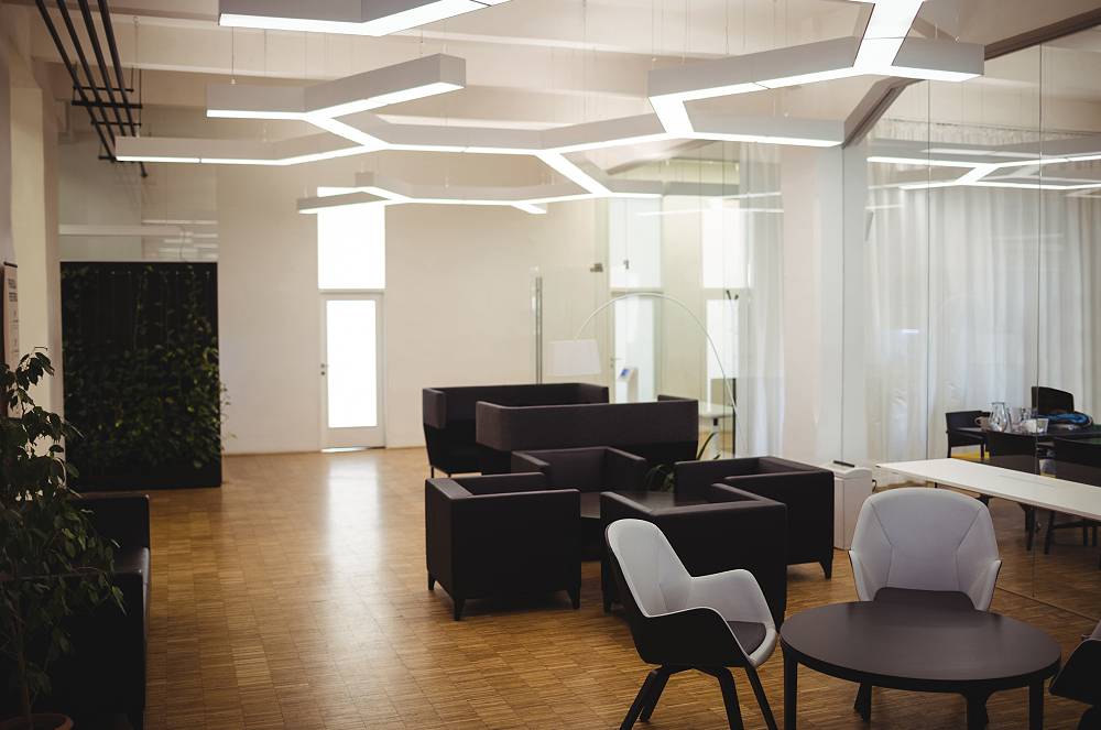 Por que investir em salas ccomerciais: oportunidades e vantagens no mercado imobiliário